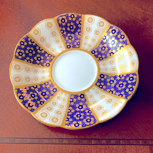 Small plate. Gold trim. No damages or worn spots. Perfect condition - Picture 1 of 2